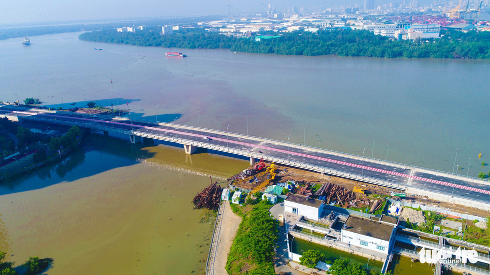 cầu thời đại quận 2